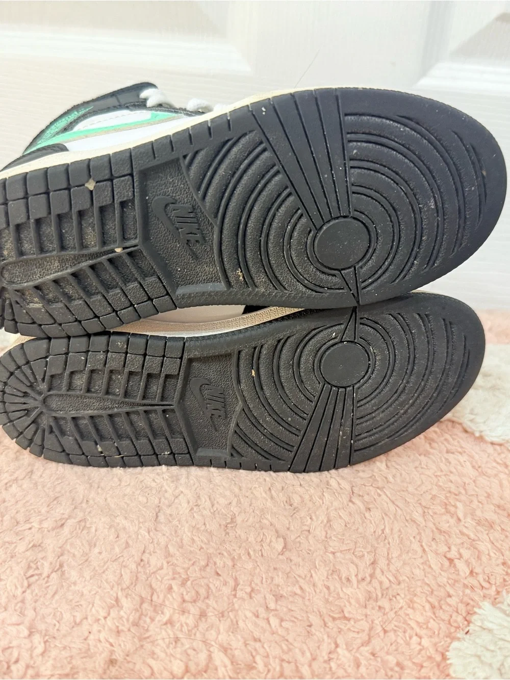 Nike Kids Black, White & Mint High-Top Sneakers